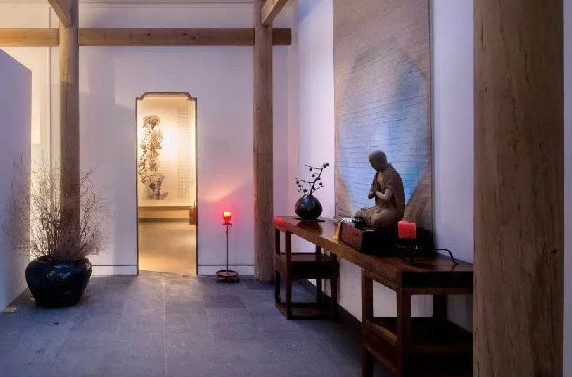 “菩提本無樹，明鏡亦非臺。 本來無一物，何處惹塵埃?！?>
									</a>
								</div>
								<div   id=